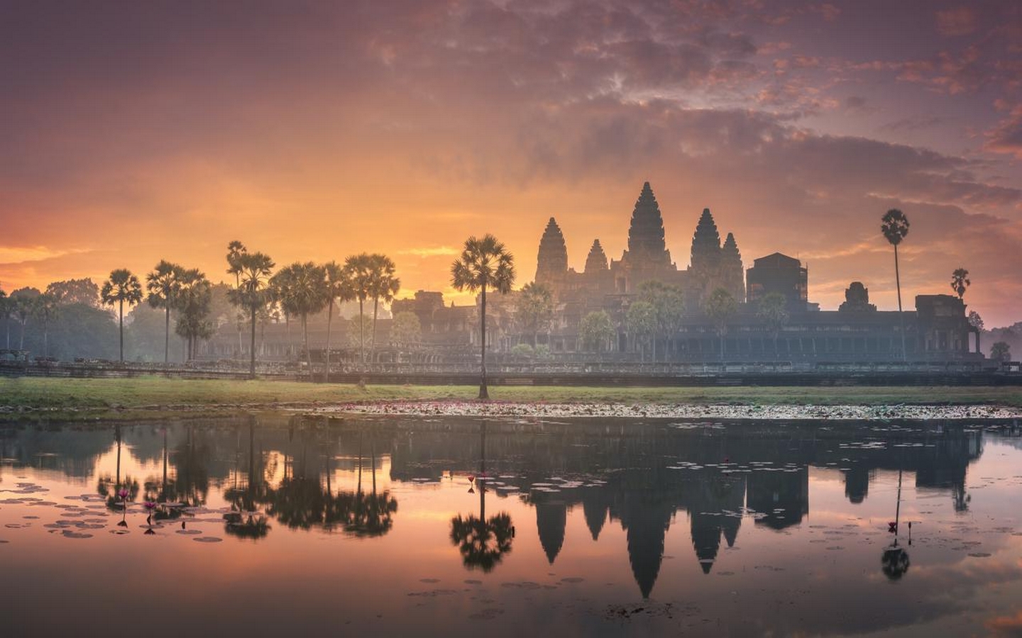 Cambodia Angkor wat Siem reap Cambodia hotels and tours 4