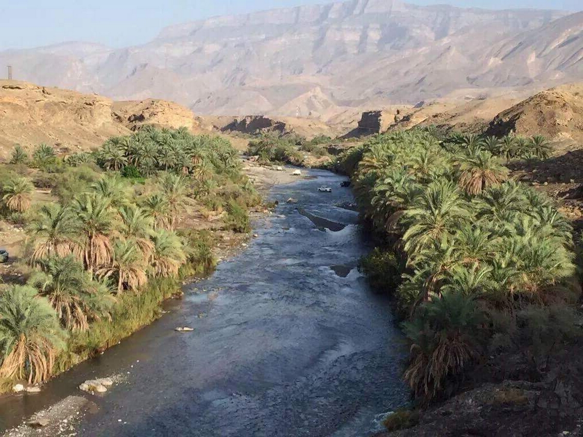 Al Rustaq Nestling beneath the soaring peaks of the Western Hajar mountains 5