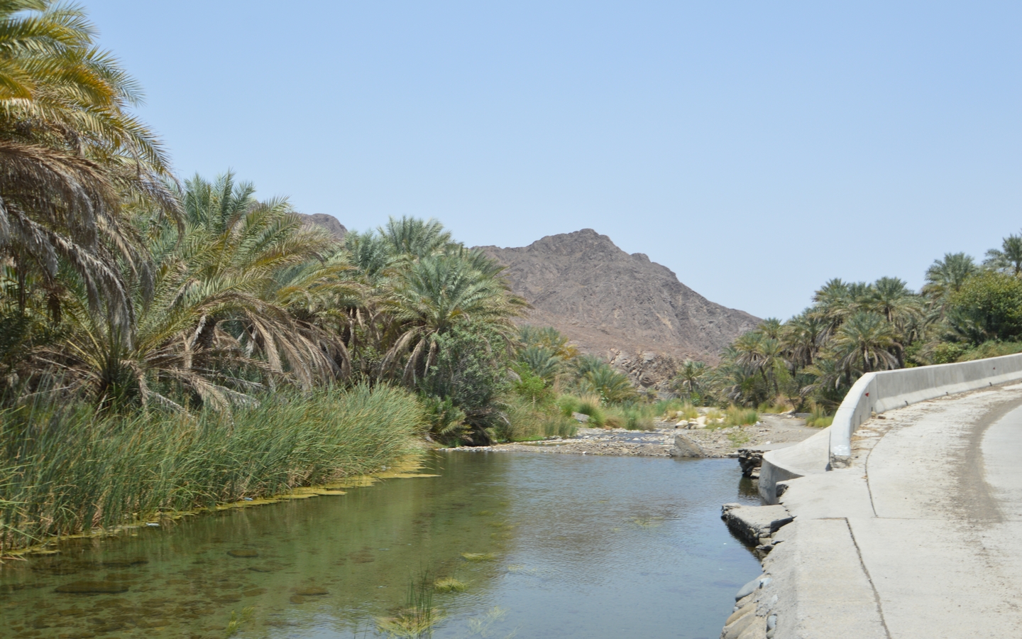 Dima Wattayeen Oman In the north it neighbors the Wilayat of Quriyat 32