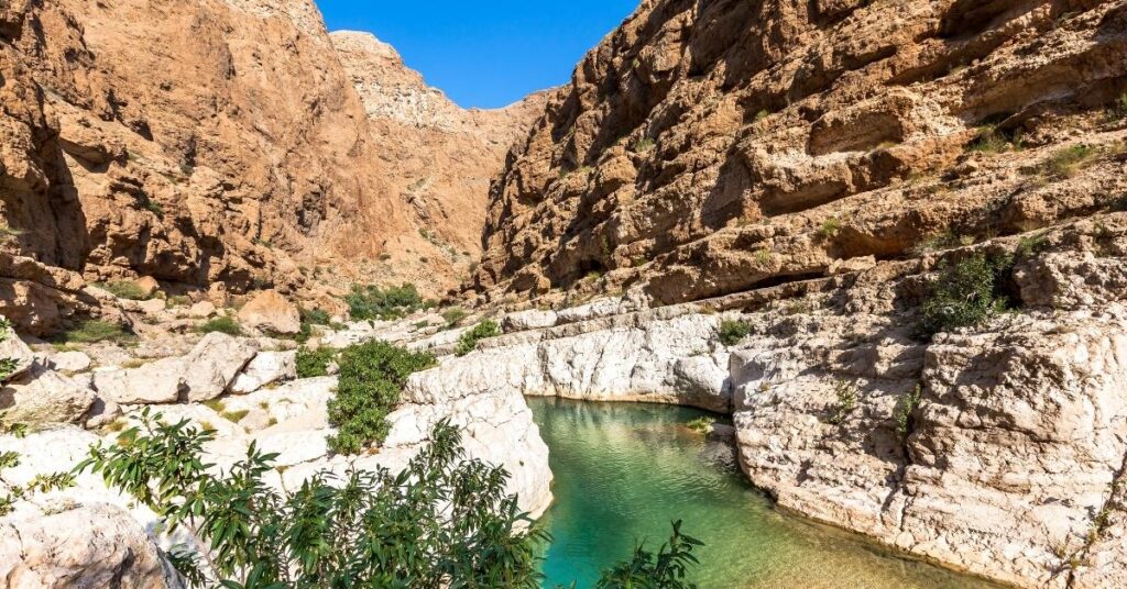 Wadi Shab and Bimmah Sinkhole Private Full-Day Tour from Muscat photo 3